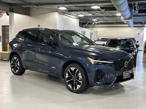 Certified 2026 Volvo XC60 B5 Plus AWD/4WD image 1