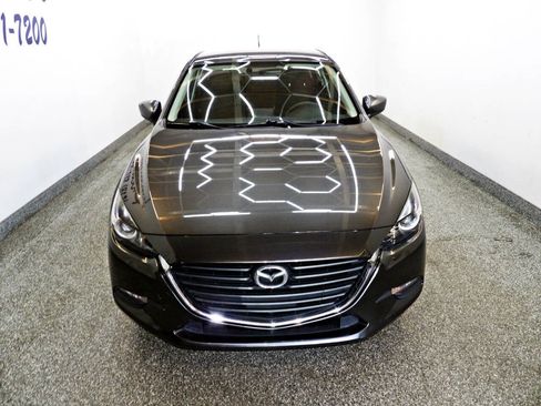 Used 2017 MAZDA MAZDA3 Sport FWD image 2