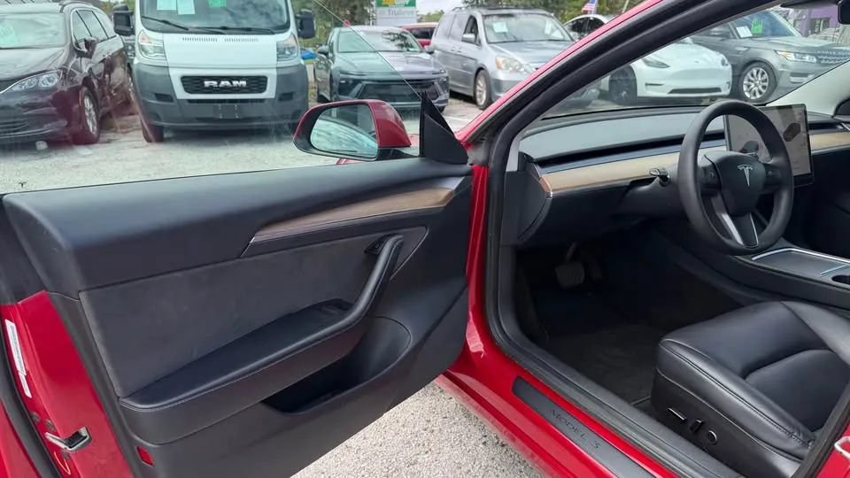 Used 2023 Tesla Model 3 Standard Range RWD image 12