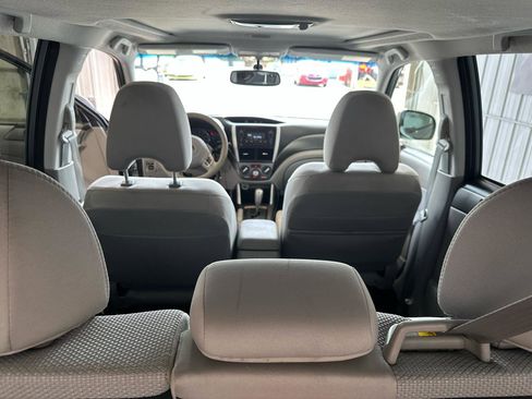 Used 2013 Subaru Forester 2.5X Premium AWD/4WD image 16
