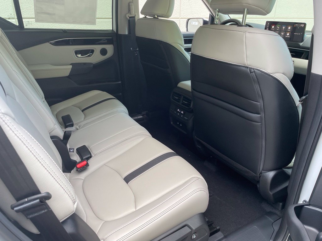 New 2026 Honda Pilot EX-L image 10