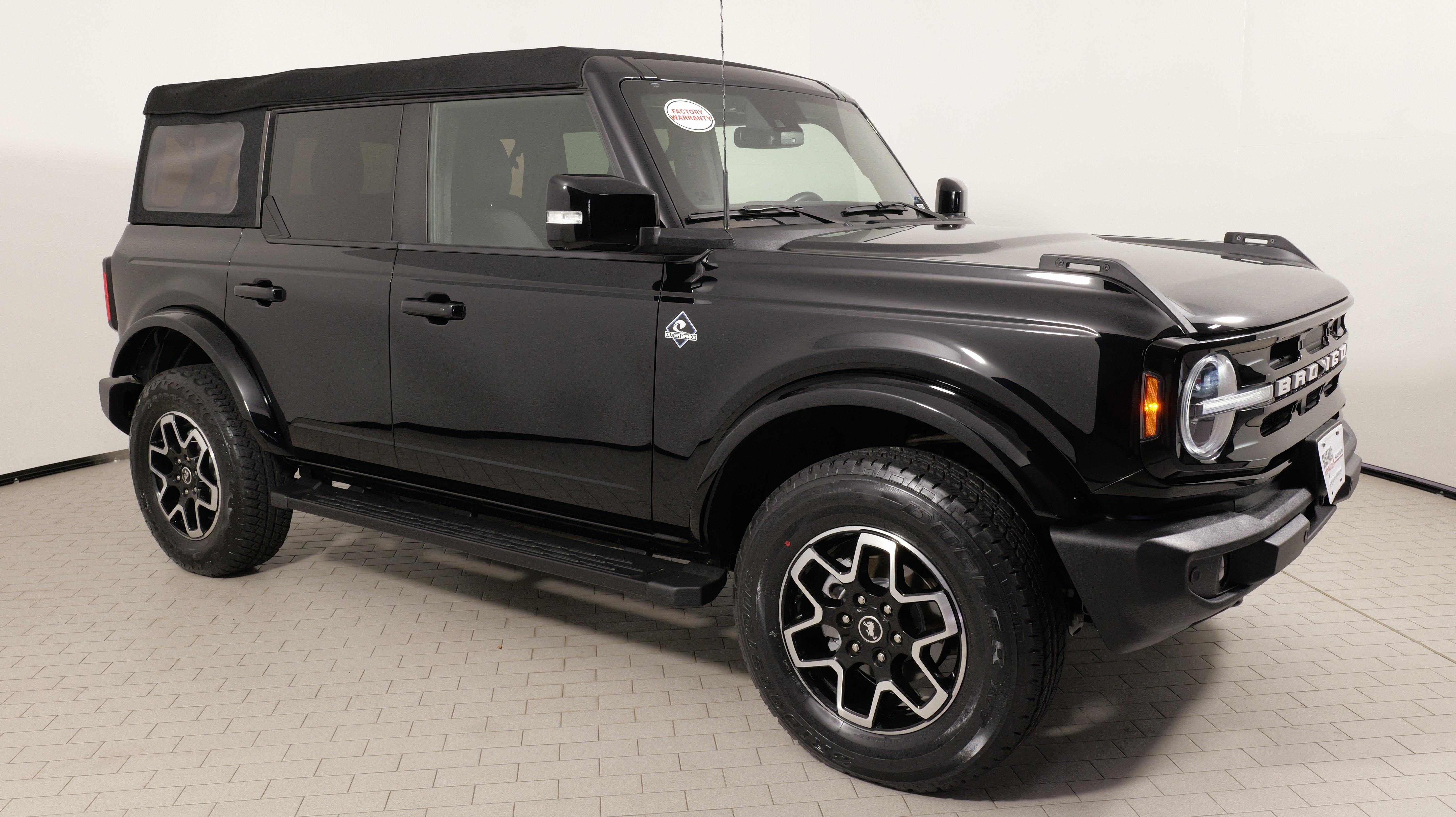 Used 2024 Ford Bronco Outer Banks AWD/4WD image 7