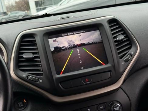 Used 2014 Jeep Cherokee Limited image 4