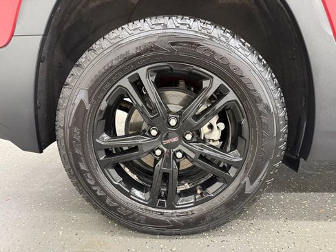 Used 2024 GMC Terrain AT4 AWD/4WD image 20