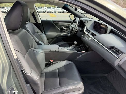 Used 2021 Lexus ES 300h w/ Premium Package image 14