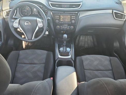 Used 2016 Nissan Rogue S image 17