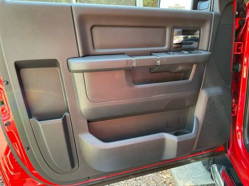 Used 2012 RAM 1500 Express RWD image 29