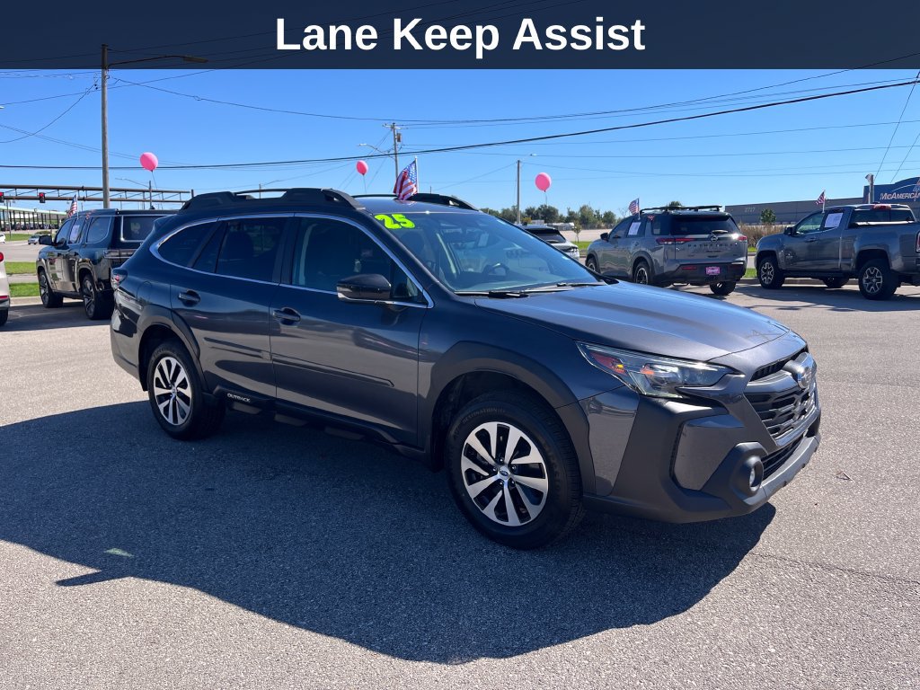 Used 2025 Subaru Outback Premium AWD/4WD image 9