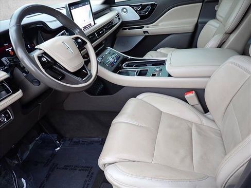 Used 2023 Lincoln Aviator Reserve w/ Equipment Group 201A AWD/4WD image 14