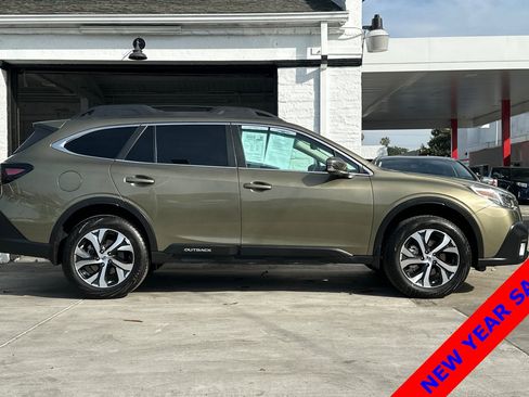 Used 2022 Subaru Outback Limited w/ Popular Package #2 image 3