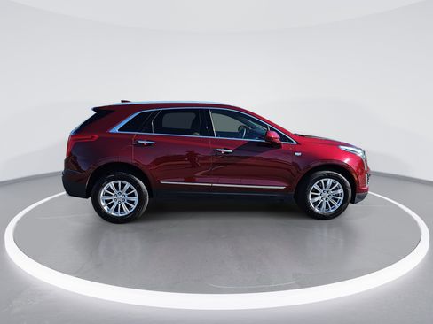 Used 2018 Cadillac XT5 Luxury w/ Driver Awareness Package image 2