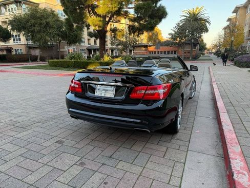 Used 2013 Mercedes-Benz E 550 Cabriolet image 11