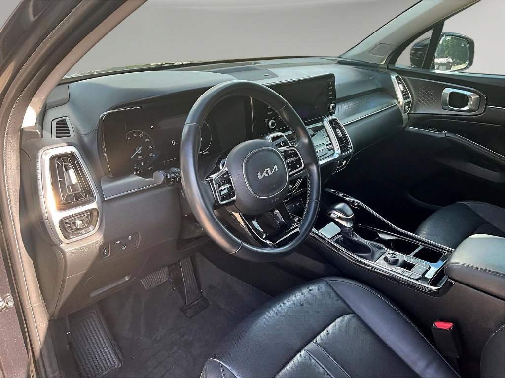 Used 2023 Kia Sorento SX AWD/4WD image 21
