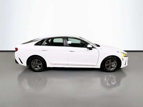 Used 2023 Kia K5 LXS image 8