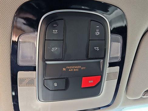 Used 2023 Hyundai Santa Fe SEL image 23