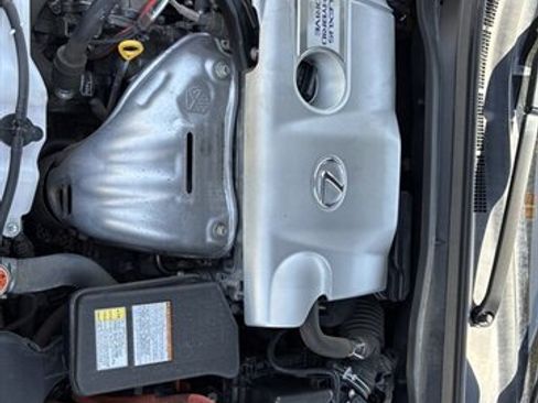 Used 2017 Lexus ES 300h w/ Navigation System Package FWD image 28