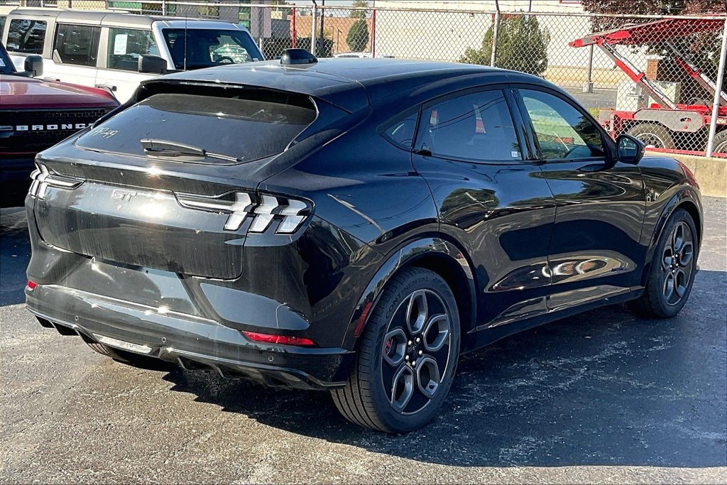 New 2026 Ford Mustang Mach-E GT w/ California Special Package AWD/4WD image 12