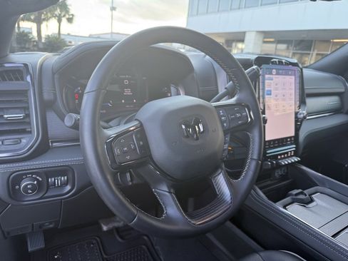 Used 2024 RAM 2500 Limited image 25