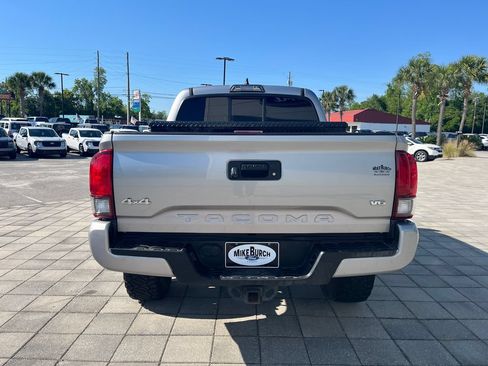 Used 2019 Toyota Tacoma SR w/ SR Convenience Package AWD/4WD image 5