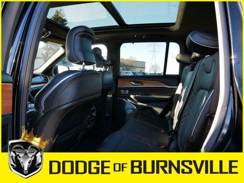 Used 2023 Jeep Grand Cherokee Summit image 18