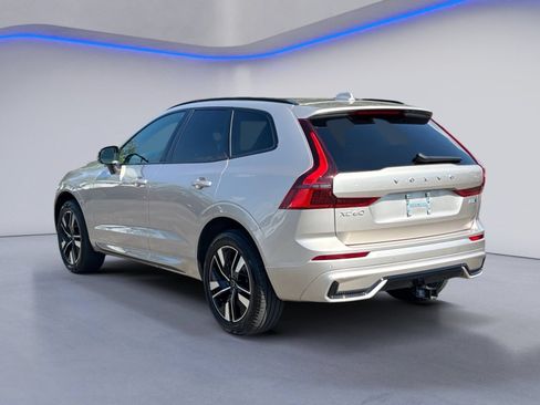 Used 2026 Volvo XC60 B5 Core w/ Climate Package AWD/4WD image 3