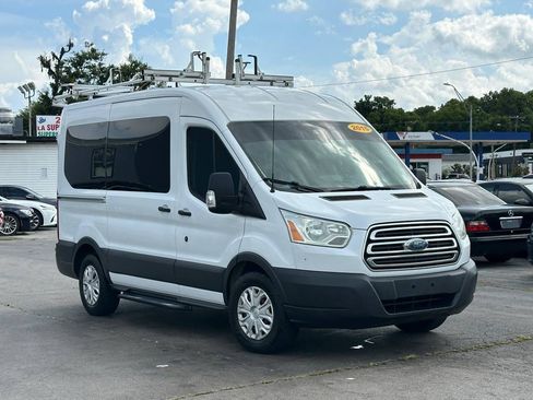 Used 2015 Ford Transit 150 XLT RWD image 3