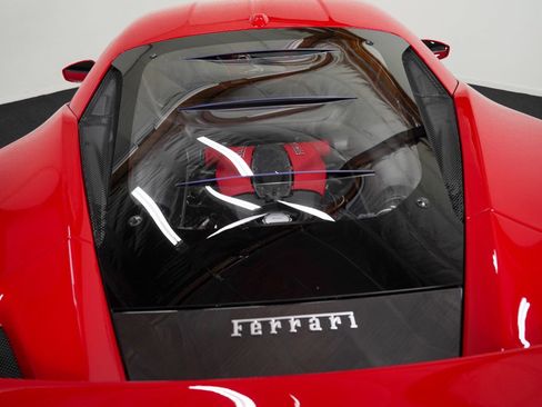 Used 2022 Ferrari F8 Tributo RWD image 24