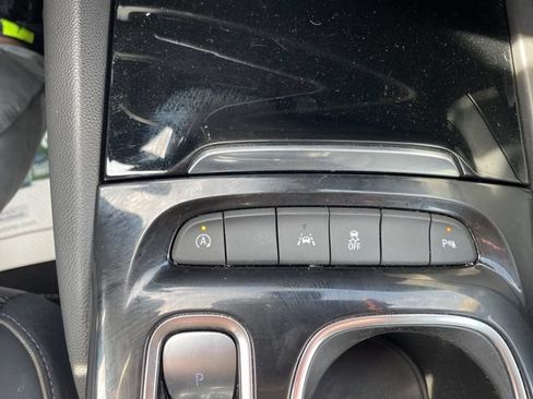 Used 2023 Buick Envision Essence FWD image 34