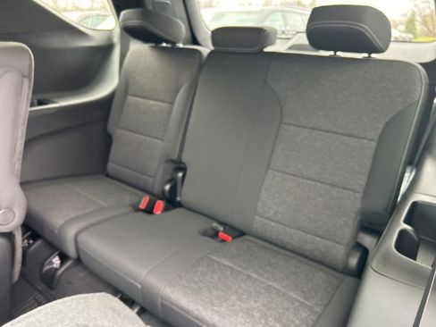 New 2026 Chevrolet Traverse LT w/ Sun and Wheel Package image 24