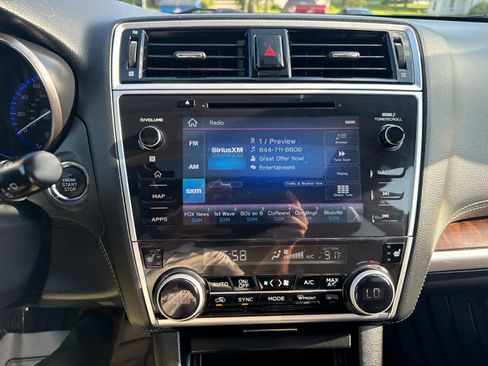 Used 2019 Subaru Outback 2.5i Limited AWD/4WD image 22