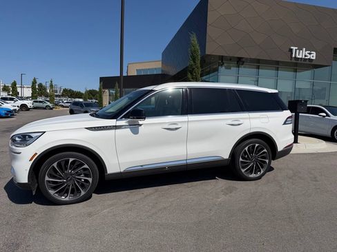 Used 2022 Lincoln Aviator Reserve w/ Equipment Group 201A AWD/4WD image 1
