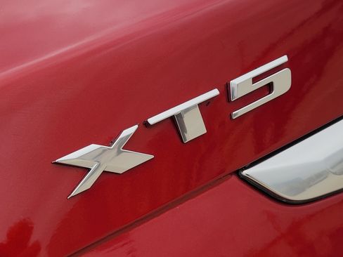 Used 2023 Cadillac XT5 Premium Luxury image 12