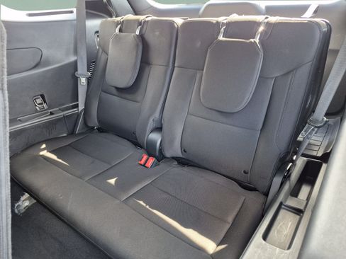 Certified 2022 Ford Explorer XLT RWD image 18