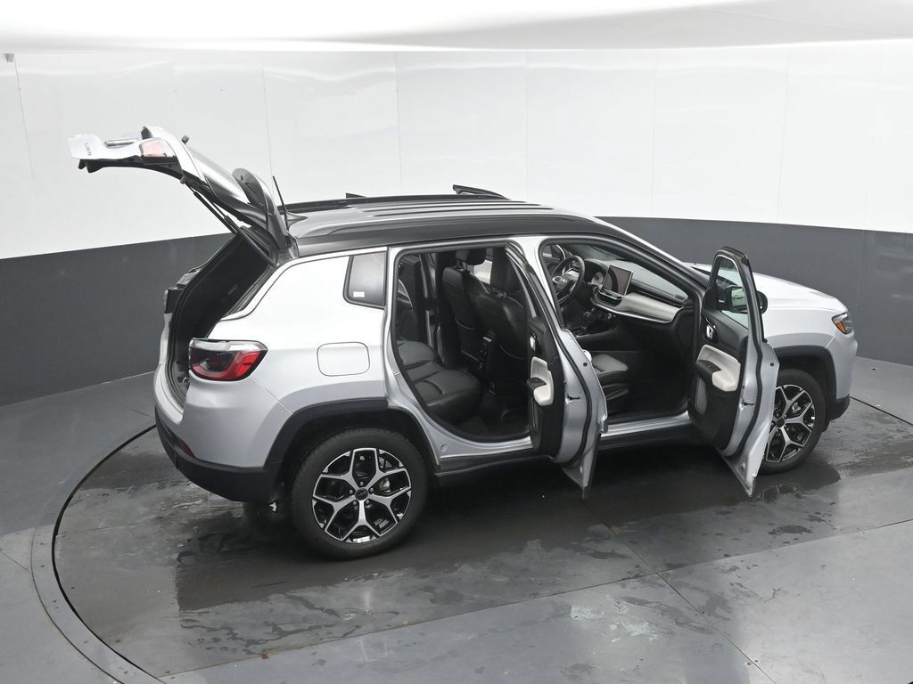 Used 2025 Jeep Compass Limited AWD/4WD image 51