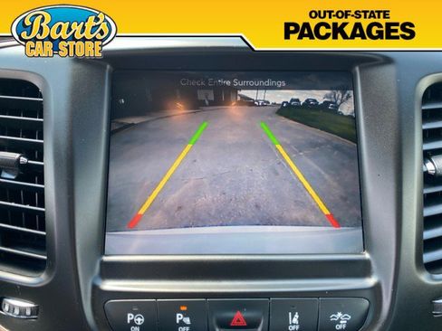 Used 2016 Chrysler 200 C w/ Premium Group FWD image 33