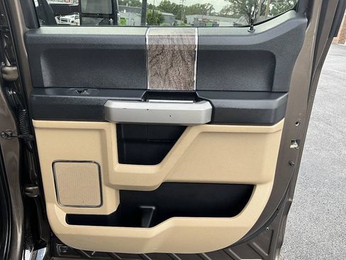 Used 2017 Ford F250 Lariat w/ Chrome Package AWD/4WD image 18