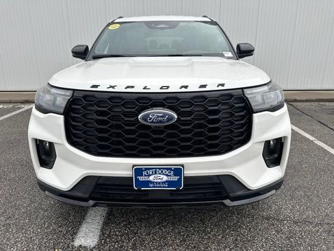 Certified 2025 Ford Explorer ST-Line w/ ST-Line Street Pack AWD/4WD image 11