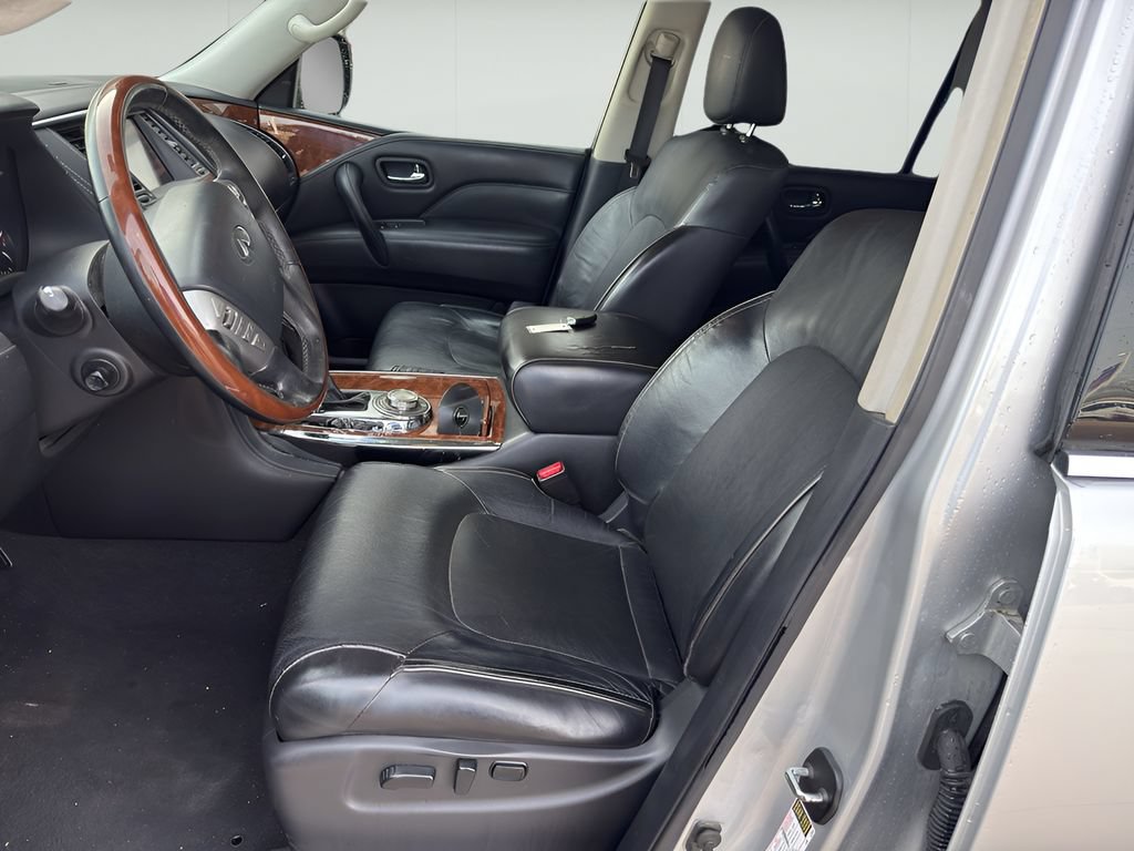 Used 2018 INFINITI QX80 4WD w/ Driver Assistance Package image 2