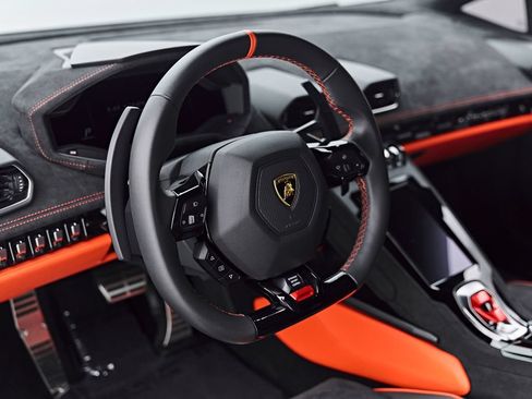 Used 2023 Lamborghini Huracan Tecnica RWD image 50