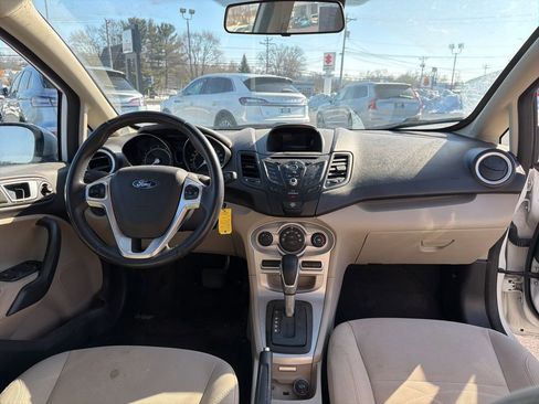 Used 2016 Ford Fiesta SE image 21