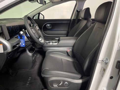 New 2026 Hyundai Ioniq 9 SEL image 12
