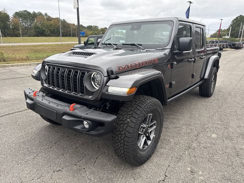 New 2025 Jeep Gladiator Mojave image 7