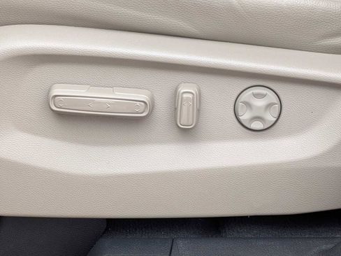 Used 2024 Honda Odyssey EX-L image 16
