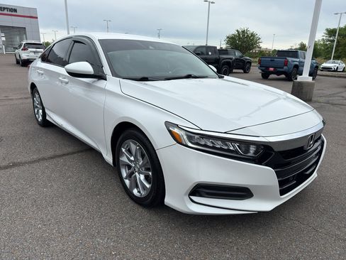 Used 2018 Honda Accord LX image 7