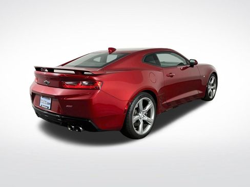 Used 2016 Chevrolet Camaro SS RWD image 8