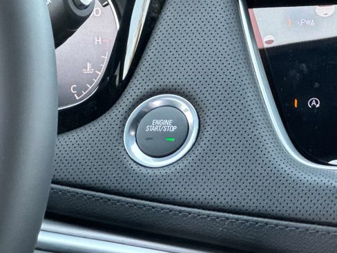 New 2026 Cadillac XT5 Luxury image 23