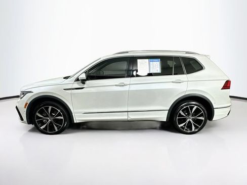 Used 2022 Volkswagen Tiguan SEL R-Line AWD/4WD image 4