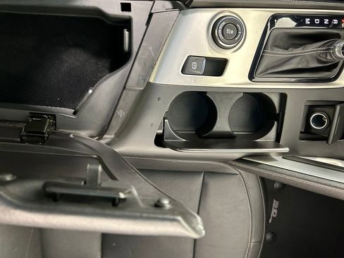 Used 2019 Chevrolet Corvette Stingray Coupe w/ 1LT image 16