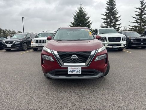Used 2023 Nissan Rogue SV image 9