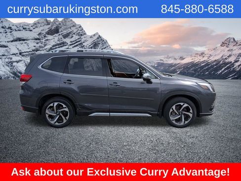 Used 2023 Subaru Forester Touring AWD/4WD image 2
